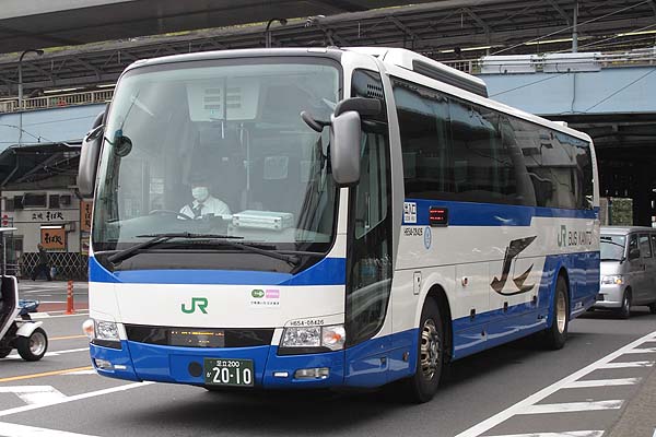 http://hokuten.sakura.ne.jp/blog/images/bus/JRE_H654-08426_D1.jpg