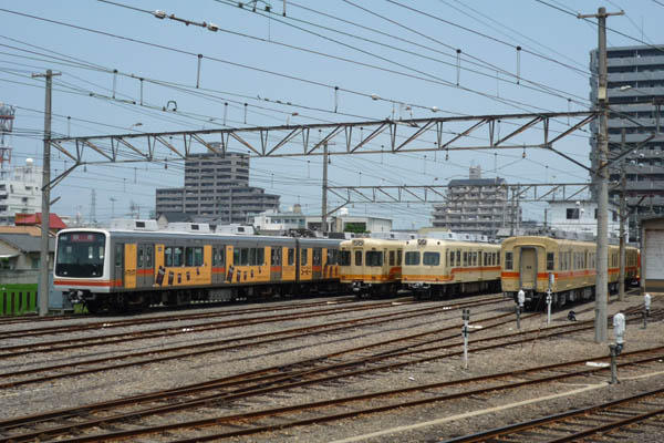 http://hokuten.sakura.ne.jp/blog/images/train/KOMACHI_D1.jpg