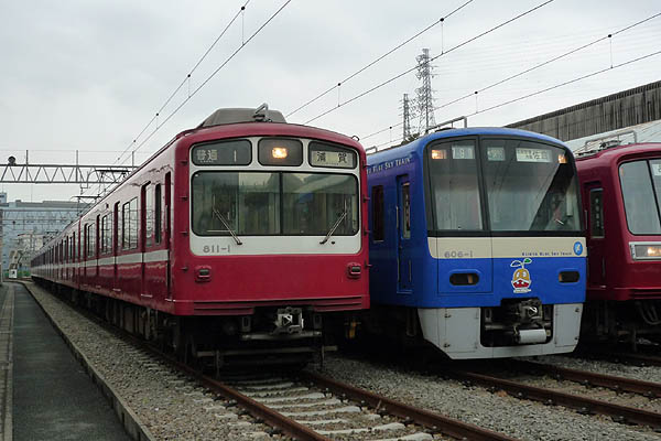 http://hokuten.sakura.ne.jp/blog/images/train/KQ811-1_D1.jpg