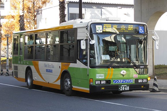 7号車N-V371