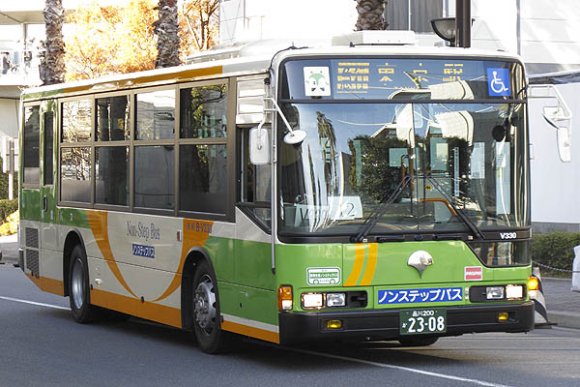 12号車B-V330