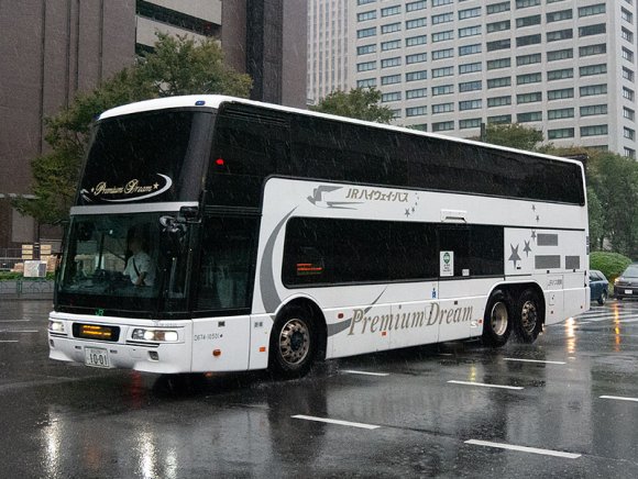 D674-10501号車