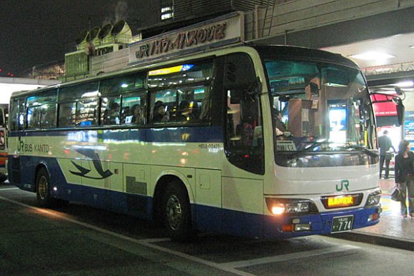 H658-02421号車