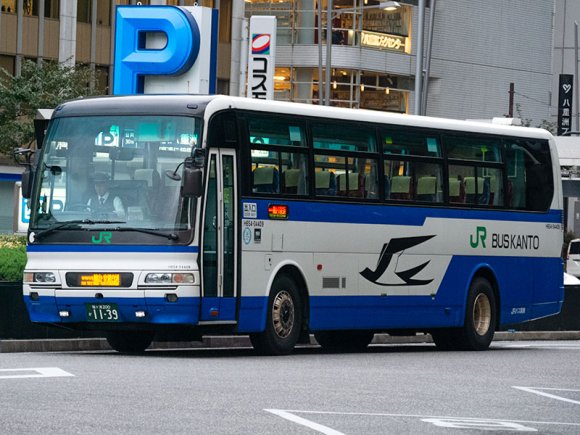 H654-04409号車