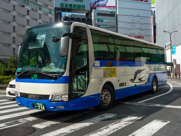 H654-07413号車