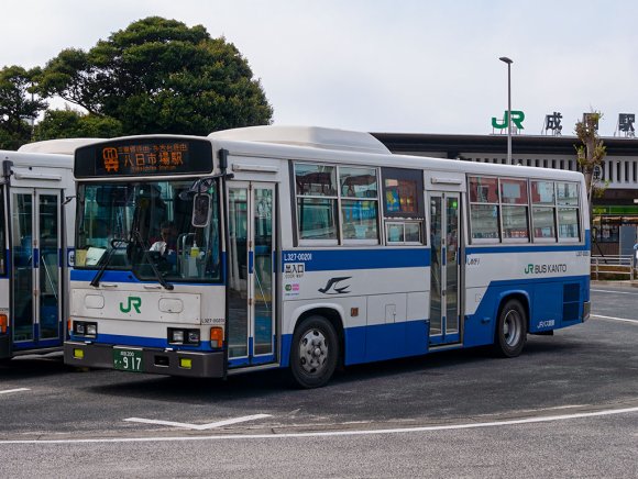 L327-00201号車