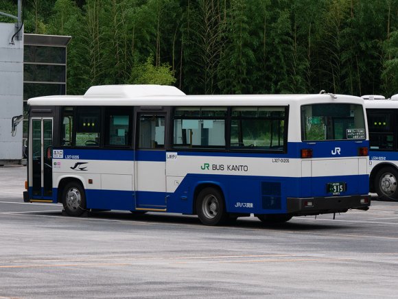 L327-01205号車