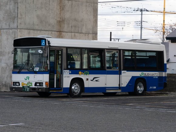 L327-02505号車