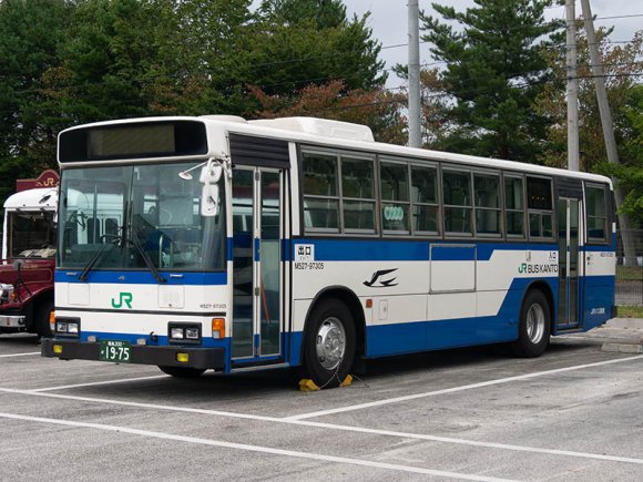 M527-97305号車