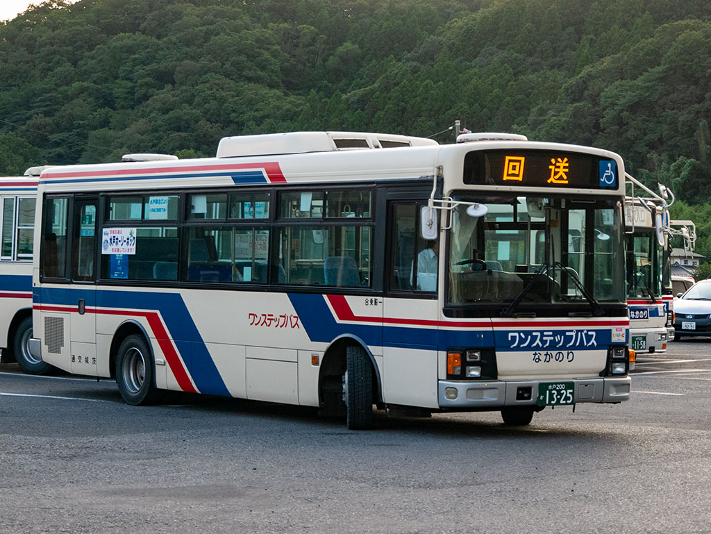【中古】 はぁと・ヘルパー ３/講談社/清水康代 はぁと ヘルパー（3）』（清水 康代,佐藤 文香）｜講談社