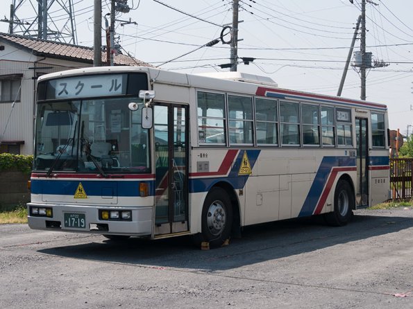 スクールバス 田園調布駅前で見かけた東京横浜独逸学園スクールバス | germanbierの