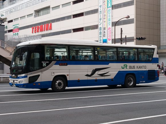 H647-12418号車