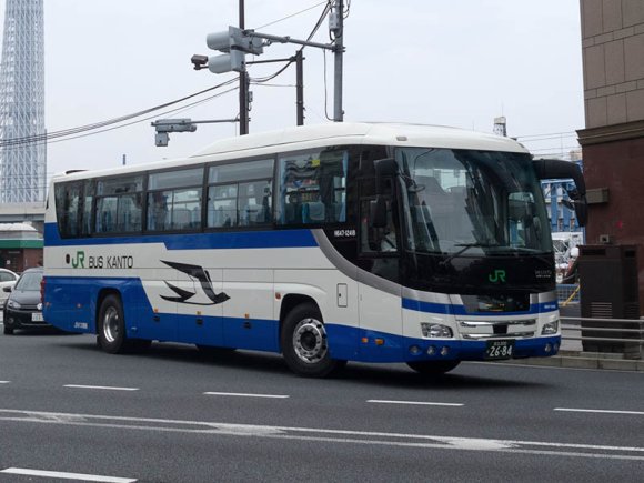 H647-12418号車