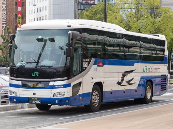 H657-07404号車