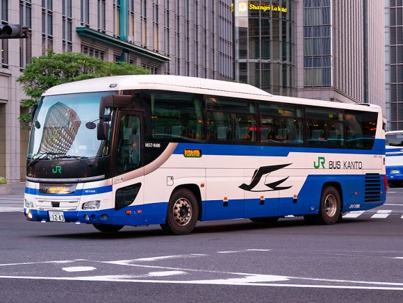 H657-11406号車