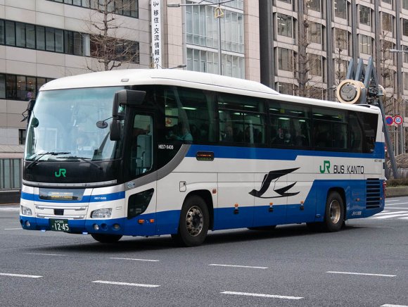 H657-11408号車
