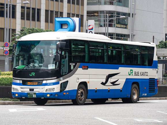 H657-12402号車