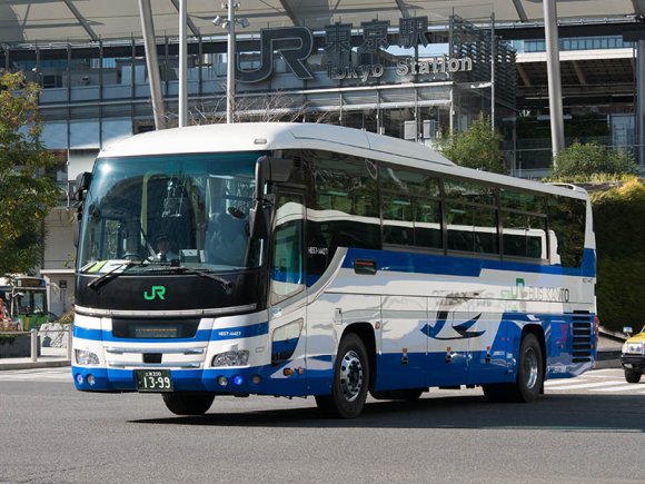H657-14427号車