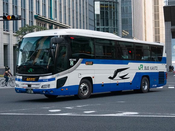 H657-15402号車