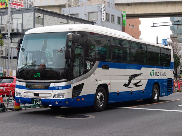 H657-15408号車