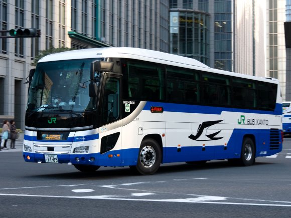 H657-15408号車