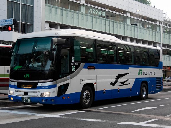 H657-17401号車