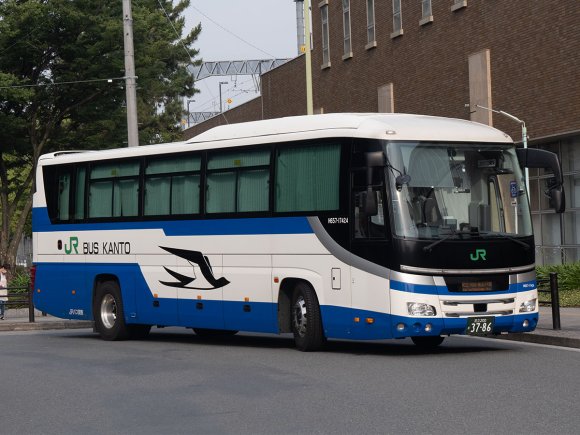 H657-17424号車