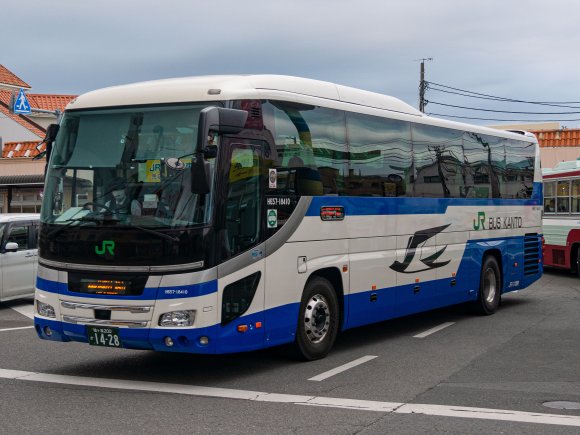 H657-18410号車