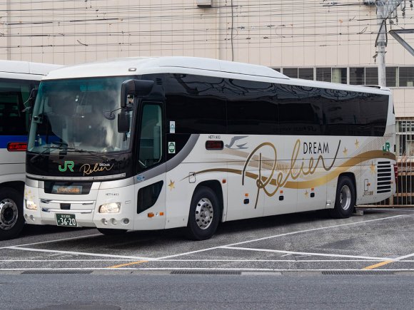 H677-11403号車