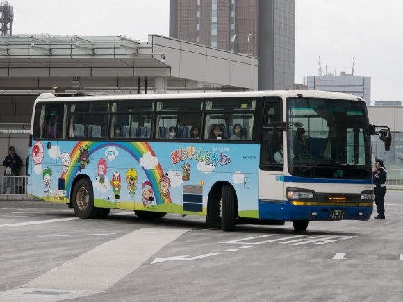 H657-04410号車