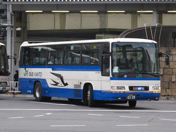 H657-98410号車