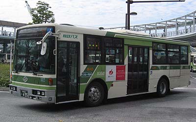 8352